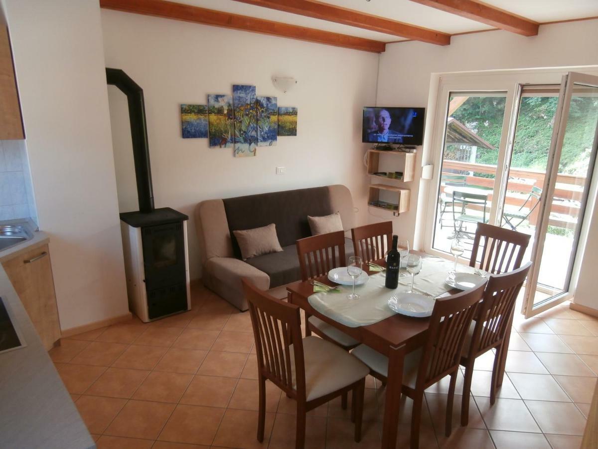 Apartma Ana Dreznica コバリード エクステリア 写真