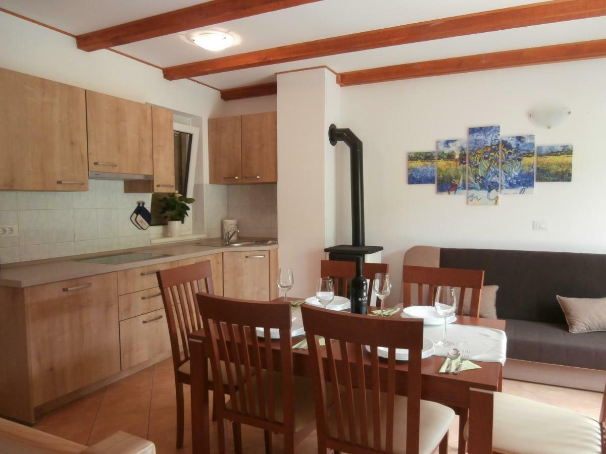 Apartma Ana Dreznica コバリード エクステリア 写真
