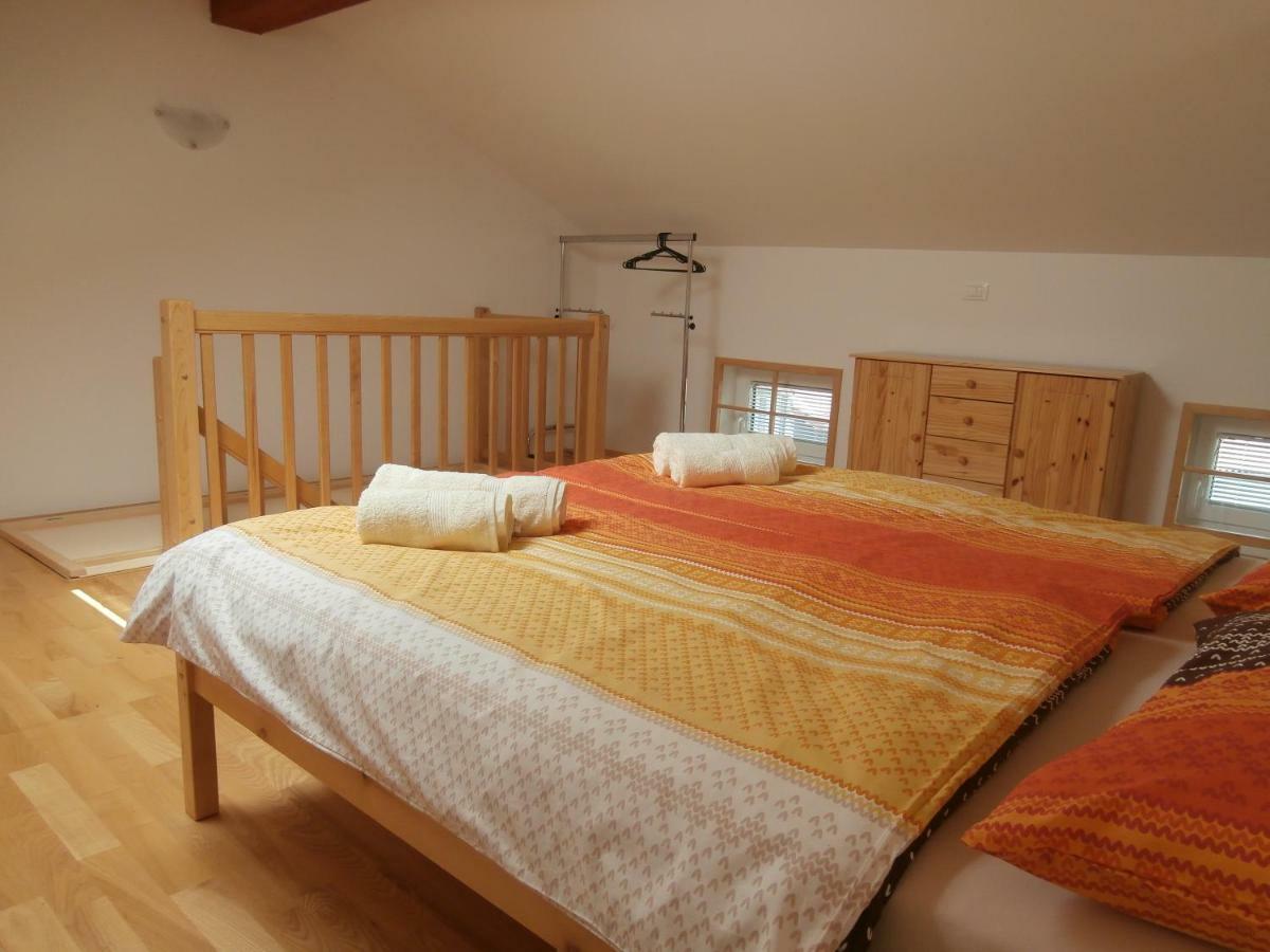 Apartma Ana Dreznica コバリード エクステリア 写真